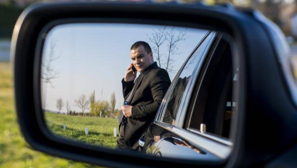 客厅吊灯用圆形的风水好吗-主题美化网