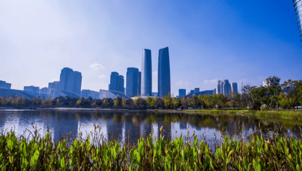 GCC vs Clang：C/C++ 编译器的优化策略与社区生态-主题美化网