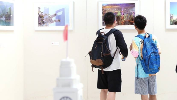 判断 AI 绘画赛博城市模型侵权依据-主题美化网