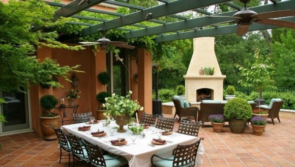 阳台种植牡丹的北方风水探讨-主题美化网